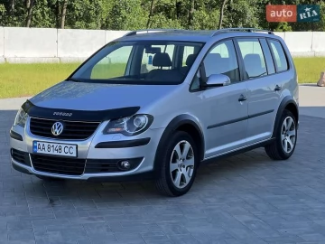 Авто Volkswagen Touran 2008 № 7774704