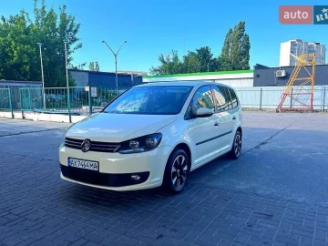 Авто Volkswagen Touran 2015 № 7774746