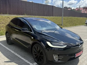 Авто Tesla Model X 2019 № 7774862