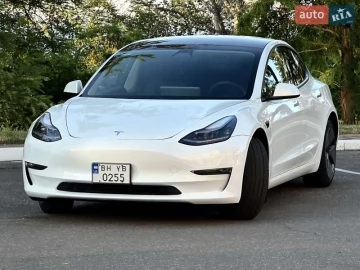 Авто Tesla Model 3 2021 № 7775066