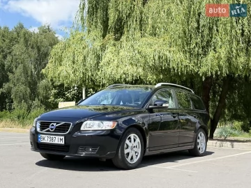 Авто Volvo V50 2011 № 7775230