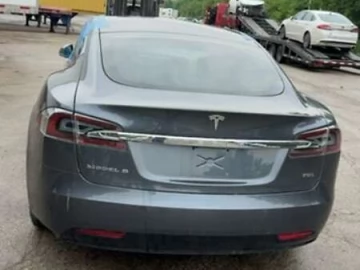 Авто Tesla Model S 2017 № 7775540