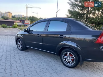 Авто Chevrolet Aveo 2006 № 7775715