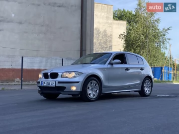 Авто BMW 1 Series 2005 № 7775728