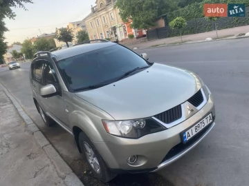 Авто Mitsubishi Outlander Xl 2007 № 7776003