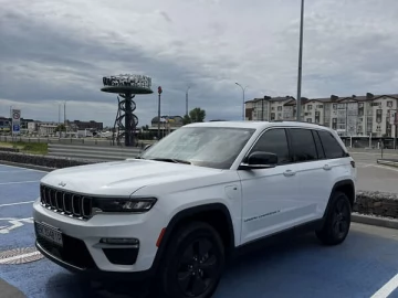Авто Jeep Grand Cherokee 2022 № 7776204