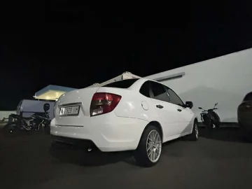 Авто ВАЗ 2190 Granta 2013 № 7776238