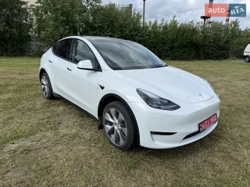 Авто Tesla Model Y 2023 № 7776487