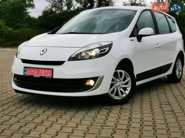 Авто Renault Grand Scenic 2013 № 7776709