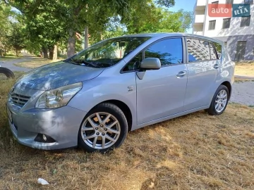 Авто Toyota Verso 2012 № 7776736