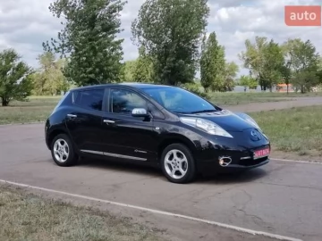Авто Nissan Leaf 2015 № 7777118