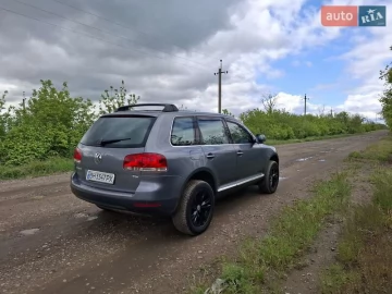 Авто Volkswagen Touareg 2005 № 7777133