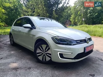 Авто Volkswagen E-Golf 2017 № 7777236