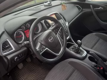 Авто Opel Astra 2015 № 7777422