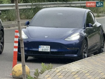 Авто Tesla Model 3 2020 № 7777500