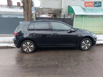 Авто Volkswagen E-Golf 2018 № 7777582