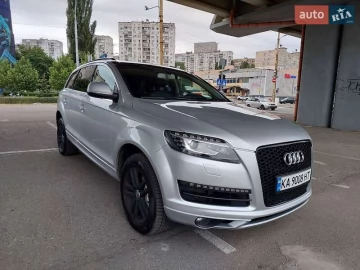 Авто Audi Q7 2010 № 7777595