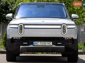 Авто Rivian R1S 2022 № 7777615