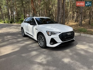 Авто Audi E-Tron 2019 № 7777716