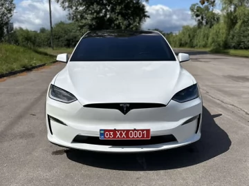 Авто Tesla Model X 2023 № 7777717
