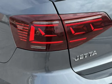 Авто Volkswagen Jetta 2016 № 7777773