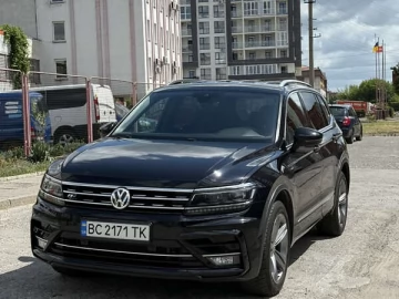 Авто Volkswagen Tiguan 2019 № 7777828