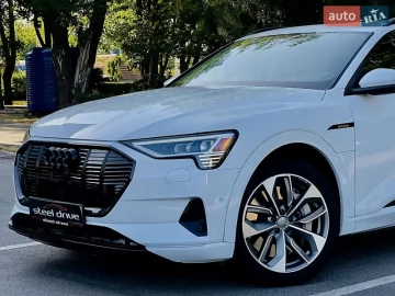 Авто Audi E-Tron 2020 № 7777983