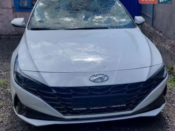 Авто Hyundai Elantra 2021 № 7778297