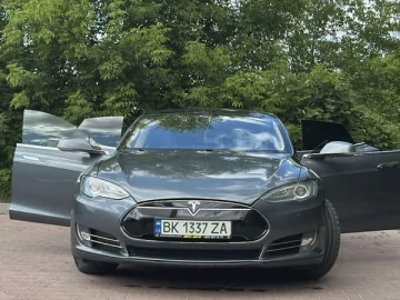 Авто Tesla Model S 2013 № 7778313