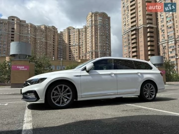 Авто Volkswagen Passat 2021 № 7778353