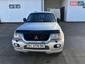 Авто Mitsubishi Pajero 2002 № 7778672