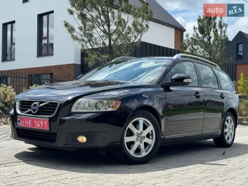 Авто Volvo V50 2012 № 7778677