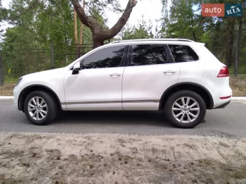 Авто Volkswagen Touareg 2012 № 7778758