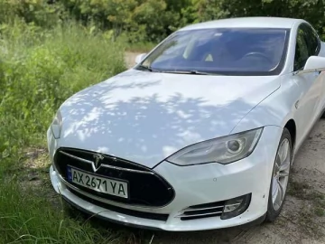 Авто Tesla Model S 2014 № 7778951