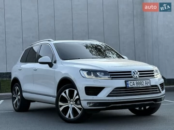 Авто Volkswagen Touareg 2016 № 7779004