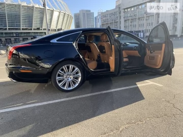 Авто Jaguar Xj 2010 № 7779314