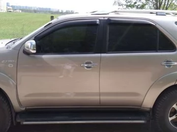 Авто Toyota Fortuner 2007 № 7779354