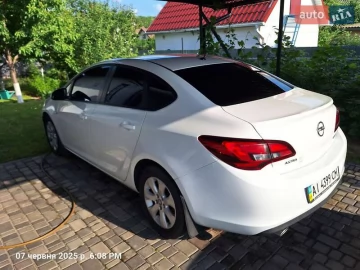 Авто Opel Astra 2016 № 7779521