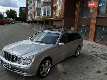 Авто Mercedes E-Class 2003 № 7779588
