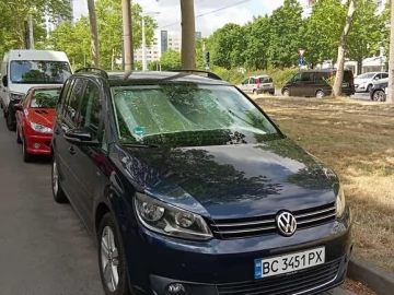 Авто Volkswagen Touran 2012 № 7779629