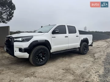 Авто Toyota Hilux 2013 № 7779663