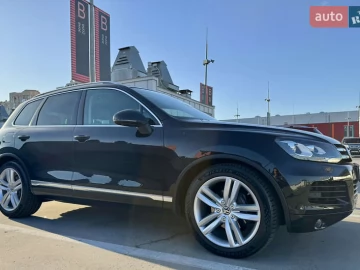 Авто Volkswagen Touareg 2012 № 7779818