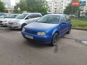 Авто Volkswagen Golf 2000 № 7779831