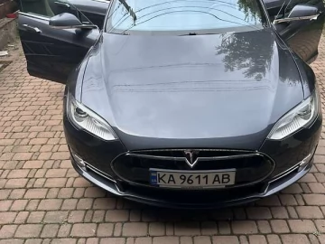 Авто Tesla Model S 2015 № 7779961