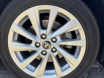Авто Toyota Camry 2021 № 7779977