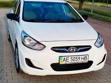 Авто Hyundai Accent 2012 № 7780044