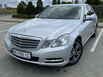 Авто Mercedes E-Class 2013 № 7780082