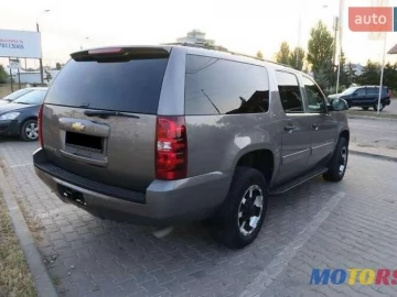 Авто Chevrolet Suburban 2007 № 7780100