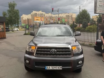 Авто Toyota Sequoia 2017 № 7780153