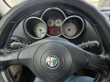 Авто Alfa Romeo 147 2000 № 7780174